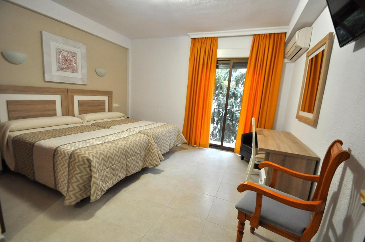 Goya Hotel *